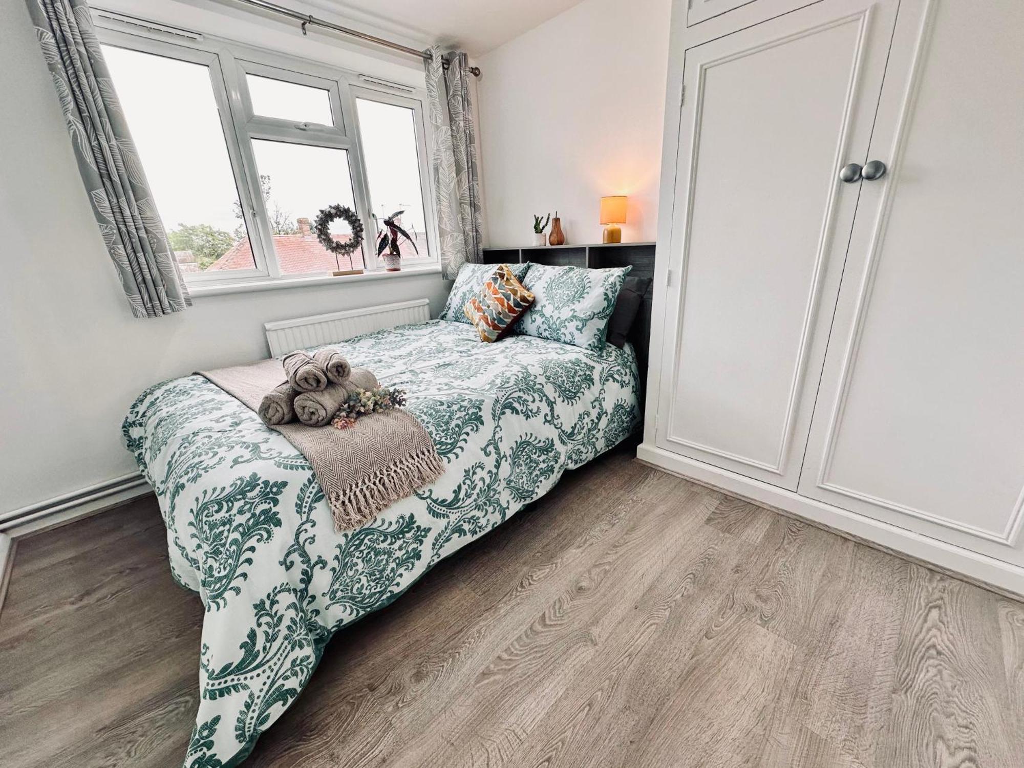 Spacious, Stylish Appartment Close To Transport Λονδίνο Εξωτερικό φωτογραφία